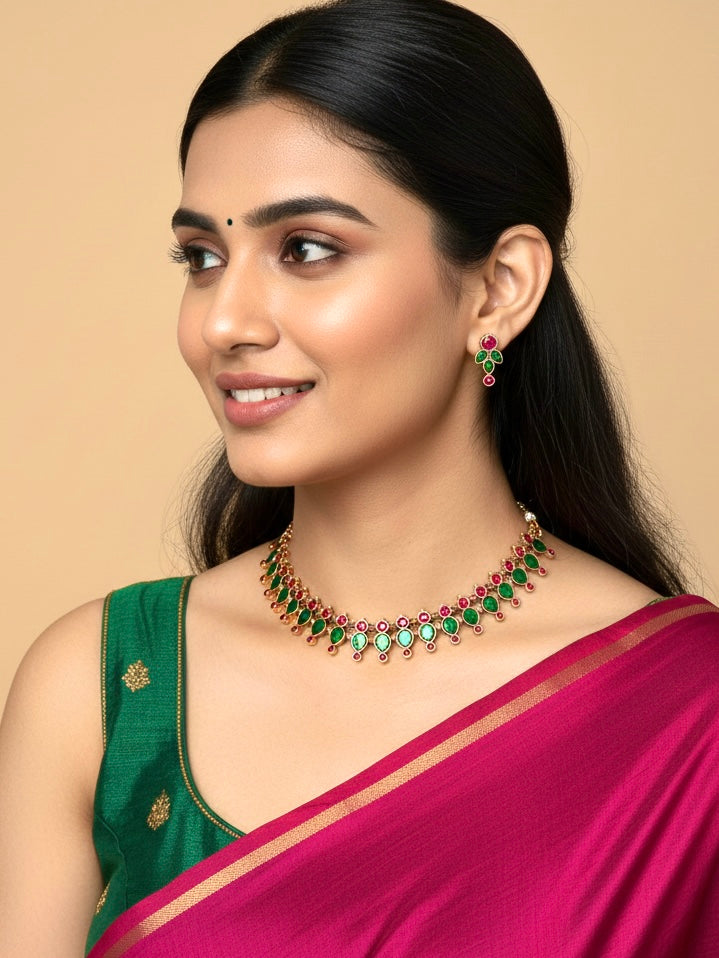 Stone necklace set