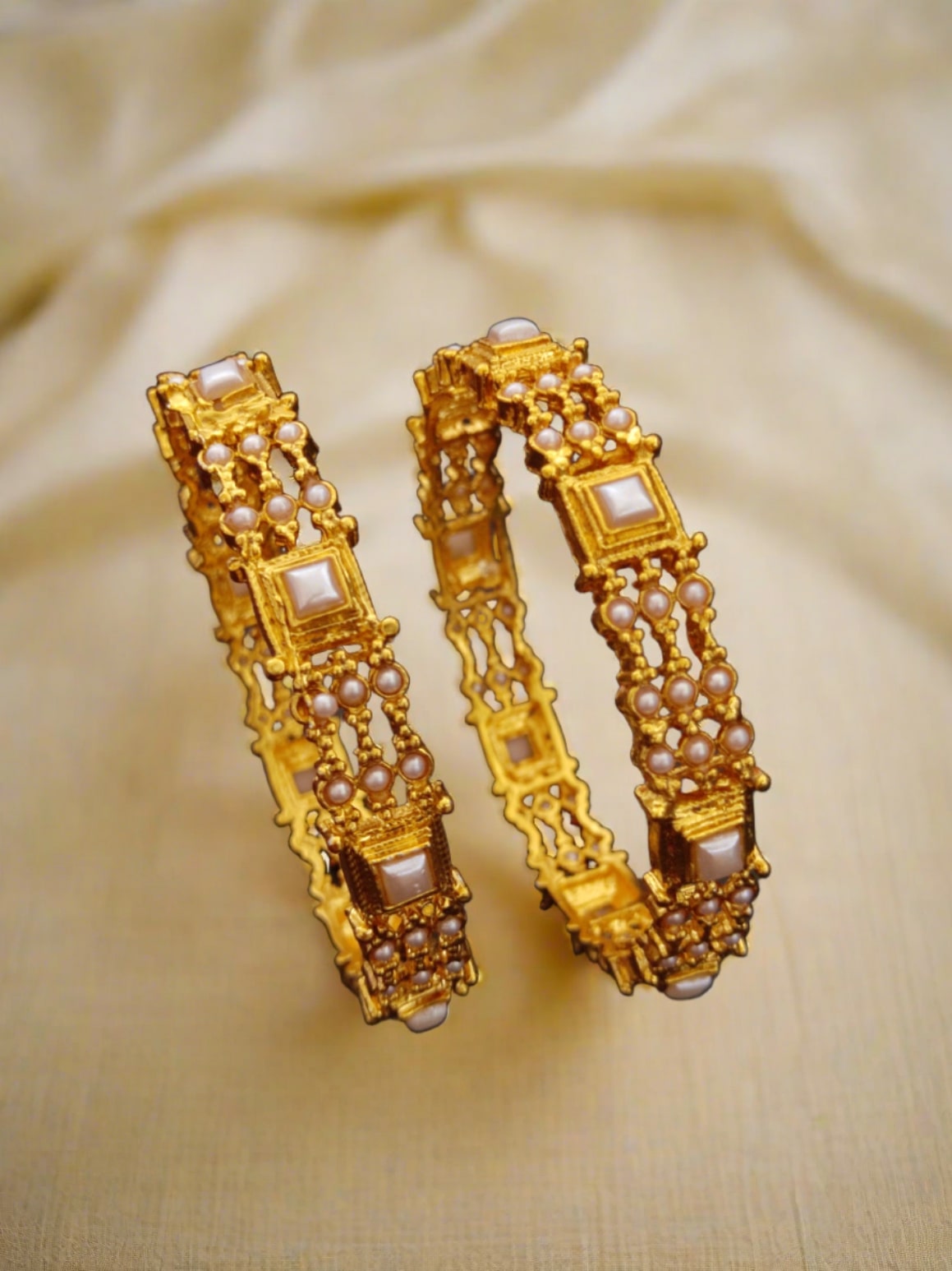 Pearl Bangles - PA018B22