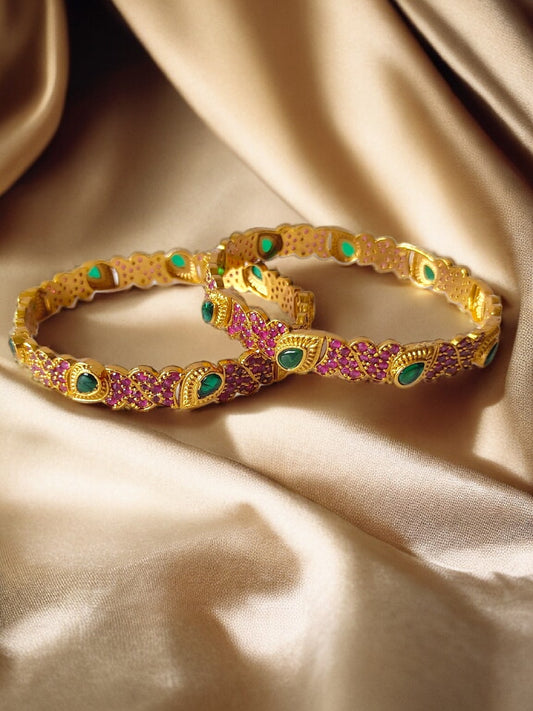 Red kemp stone bangles for women