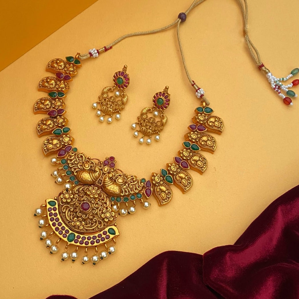 Mango design necklace set
