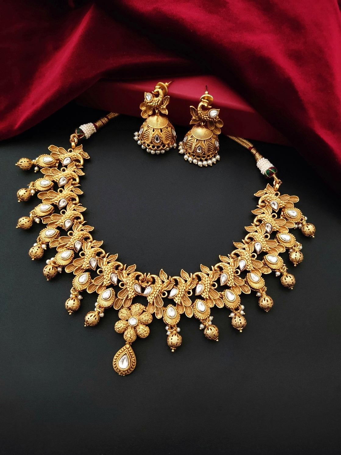 Gold plated kundan necklace set