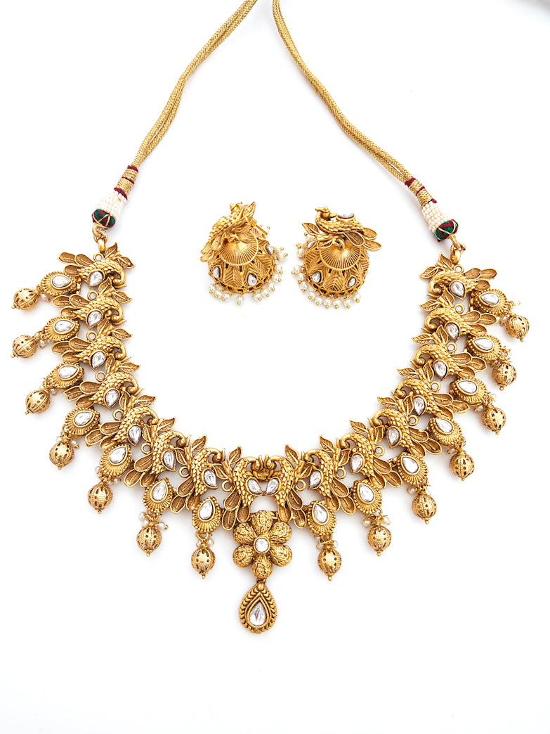 Gold plated kundan necklace set