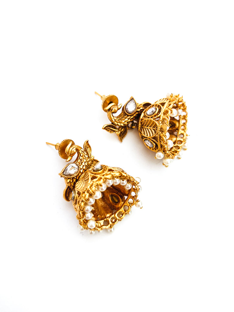 Gold plated kundan necklace set