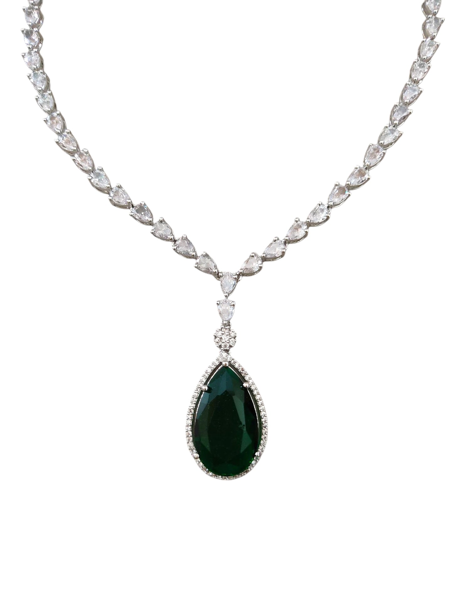 deepika padukone oscar necklace. Diamond necklace with green stone