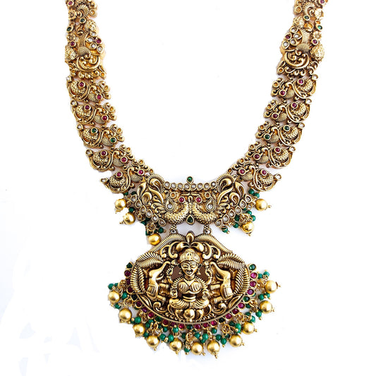 Antique haar set with green beads