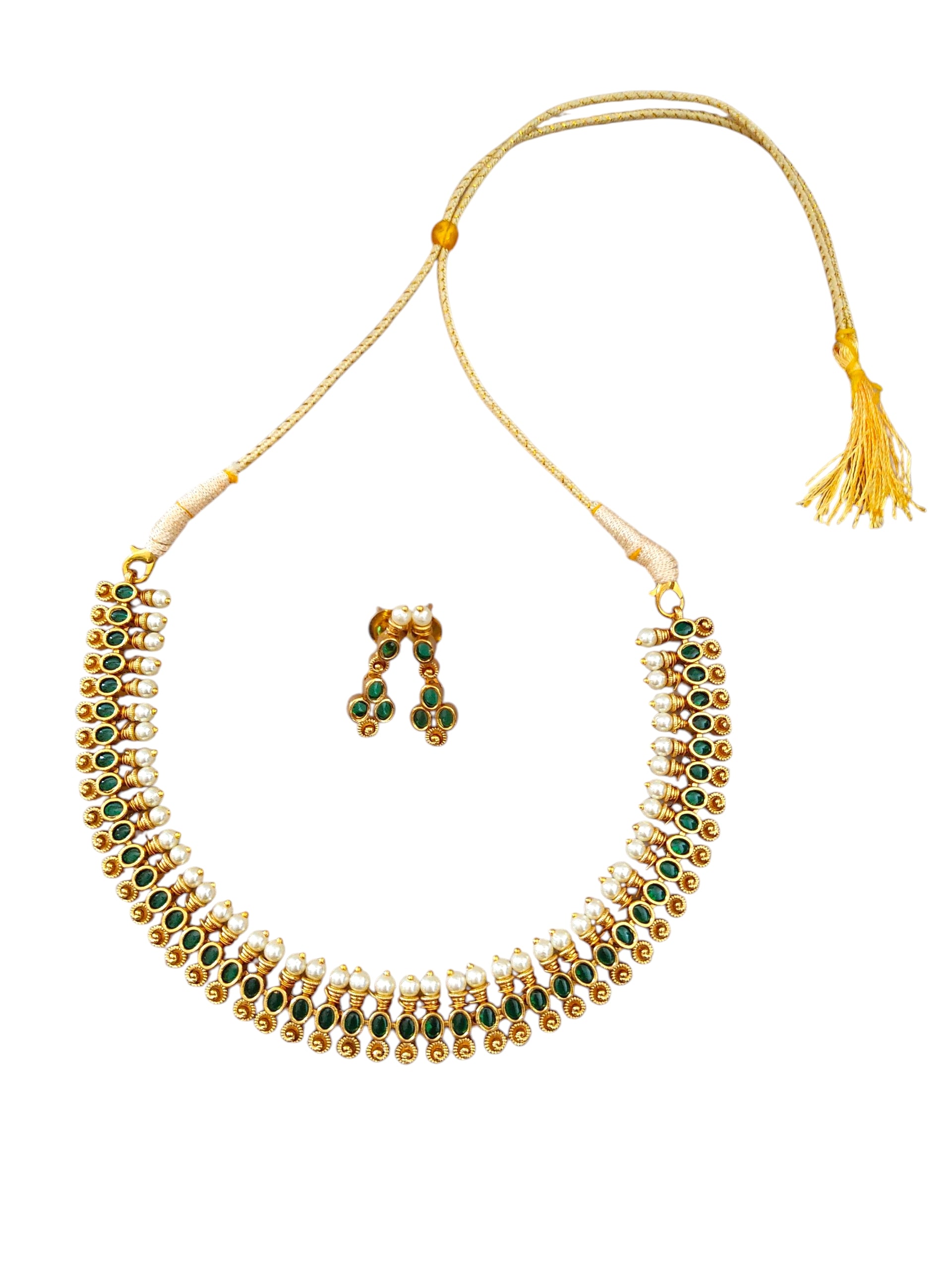 Green stone necklace set with pearls