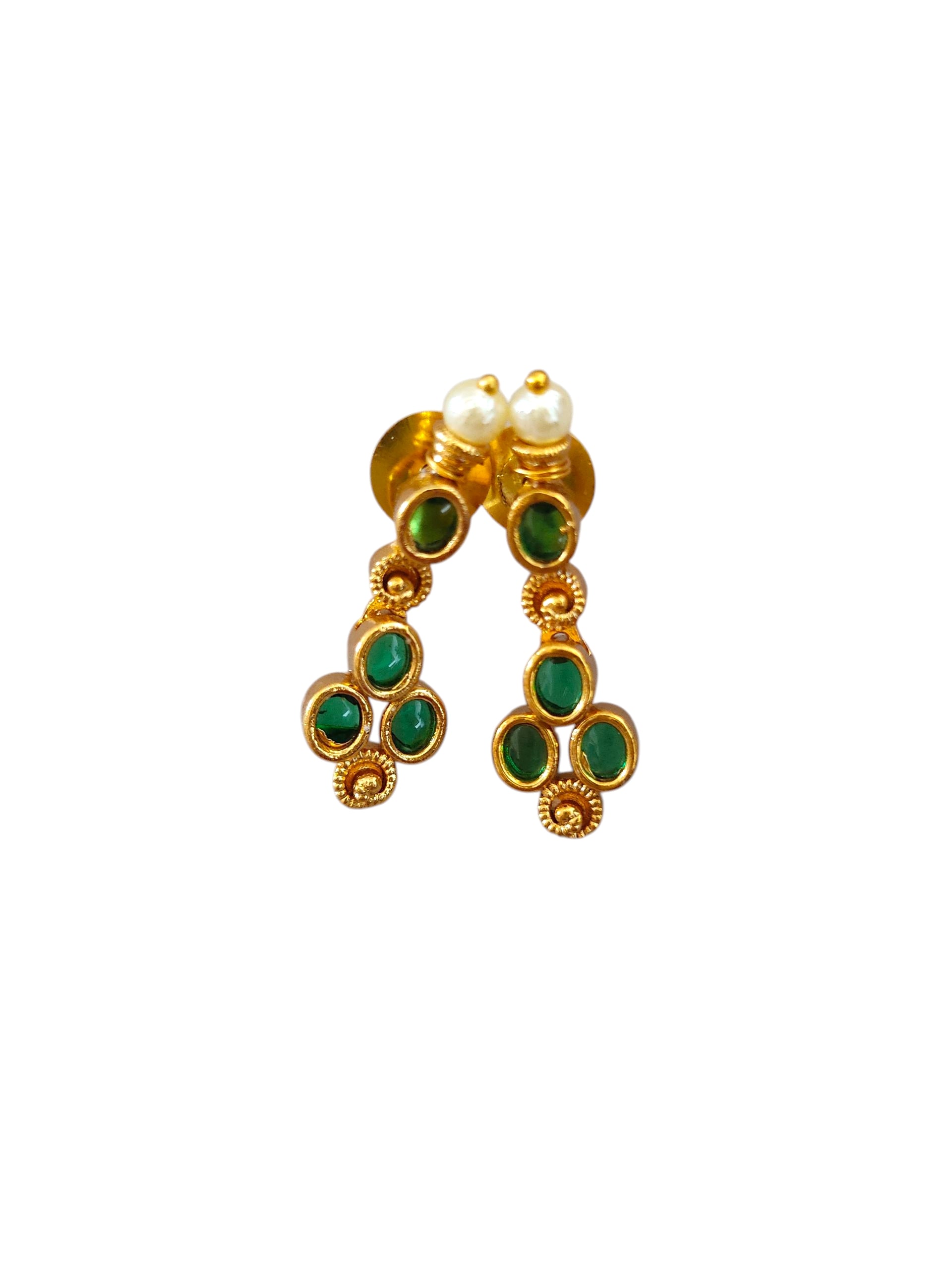 Green stone necklace set with pearls