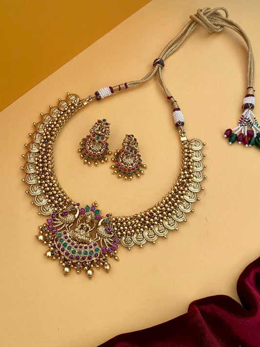 Antique coin design necklace set. Kaasu malai.