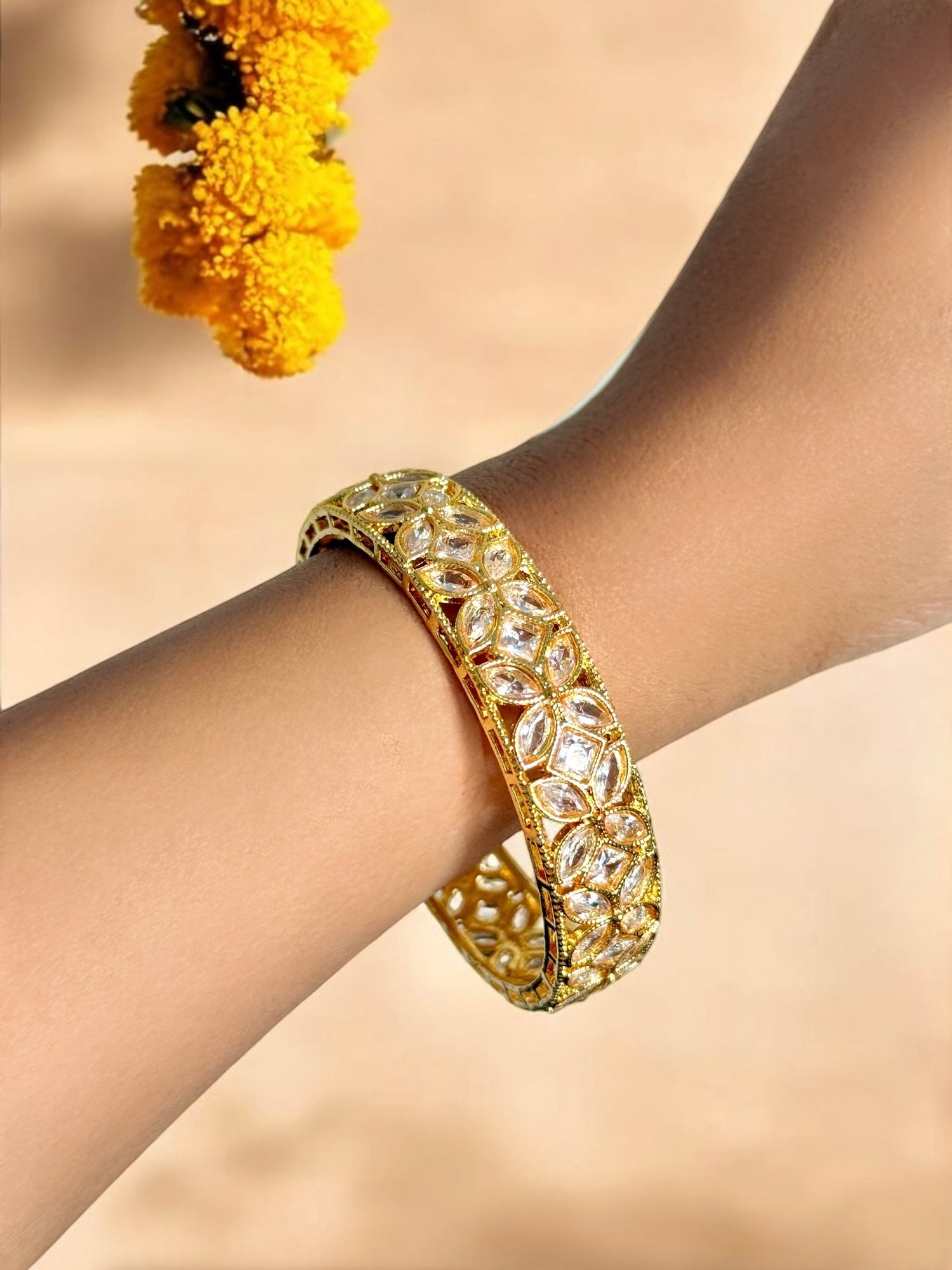 Hand Accessories