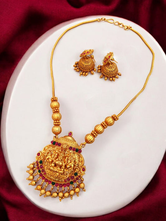 Antique gold plated pendant necklace set for women online