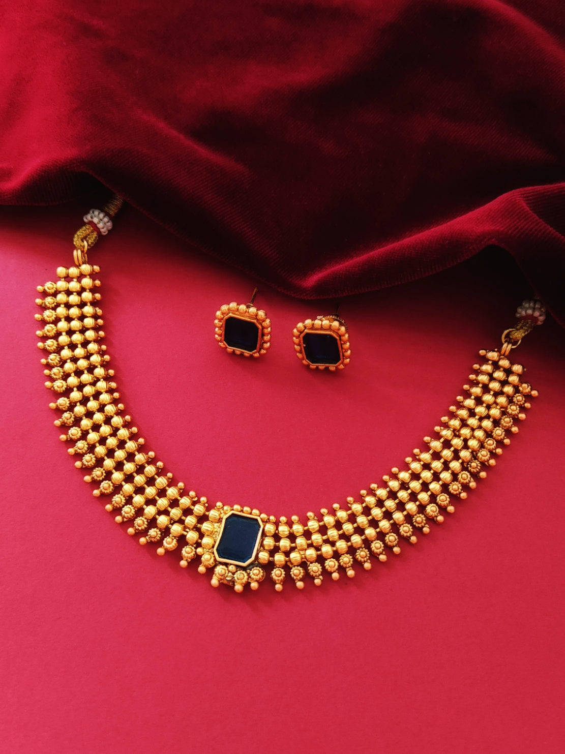Gold-plated necklace with dark blue navy stone online for women