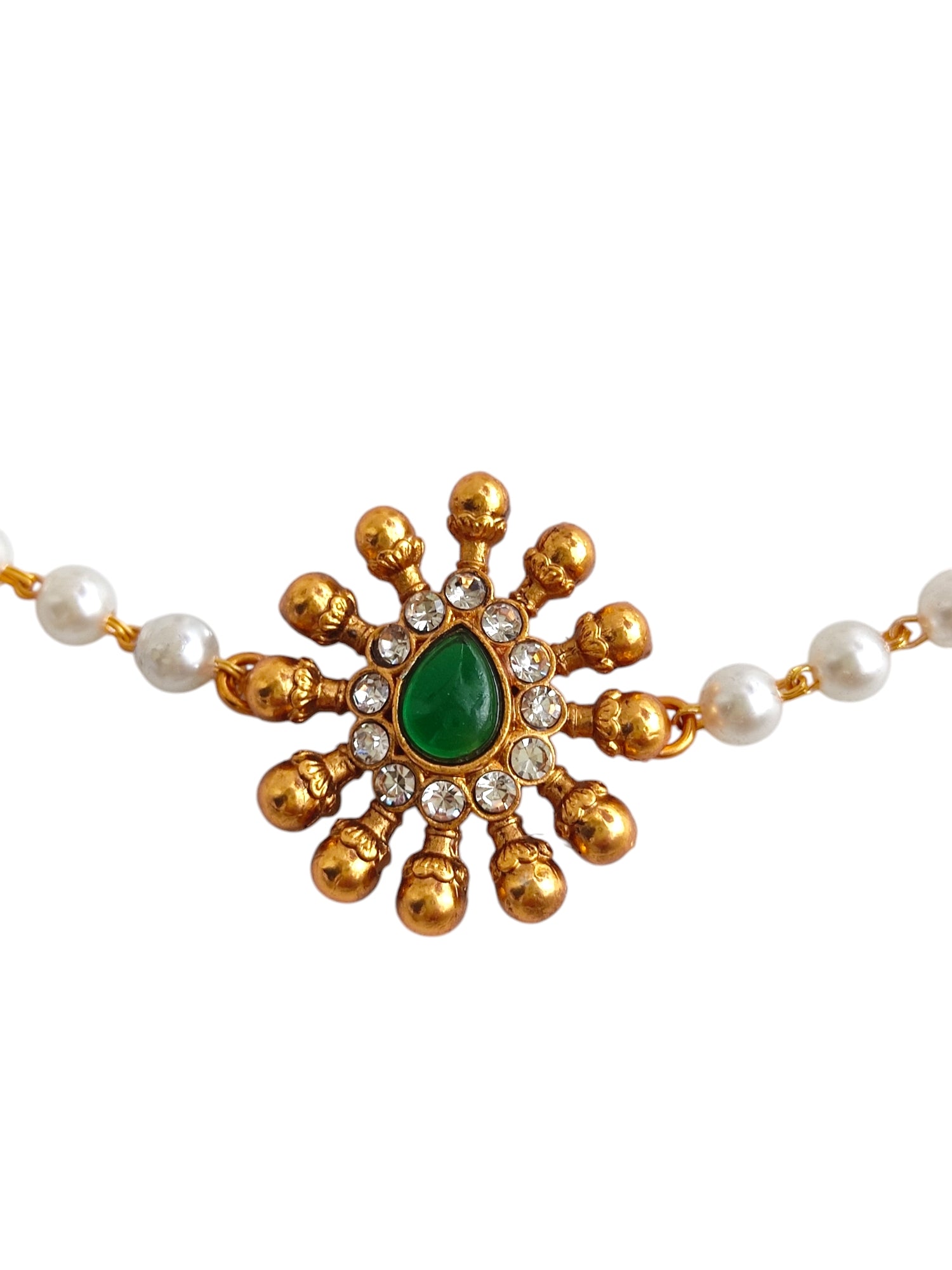 Pearl Necklace with Pendant and Green Stone