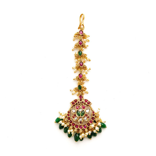 latest maang tikka designs with green beads