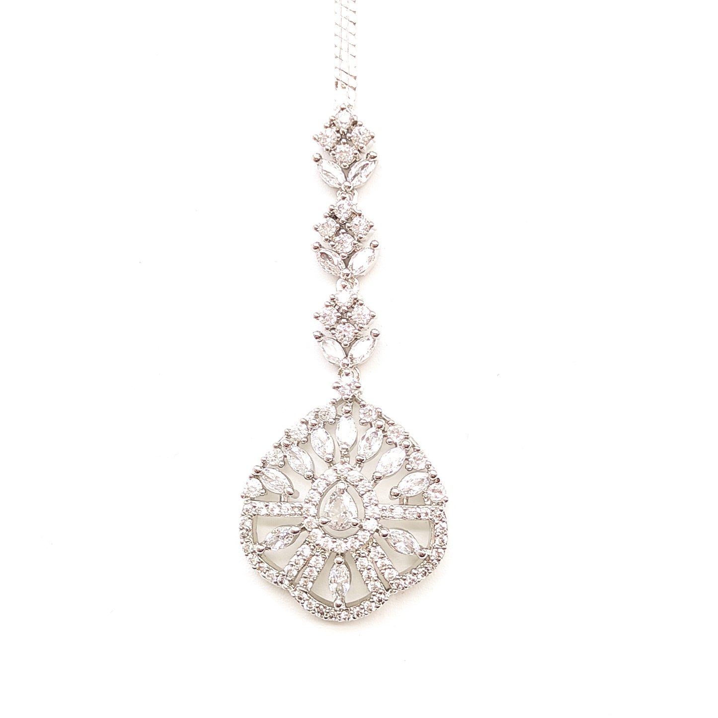 white stone zircon maangtikka