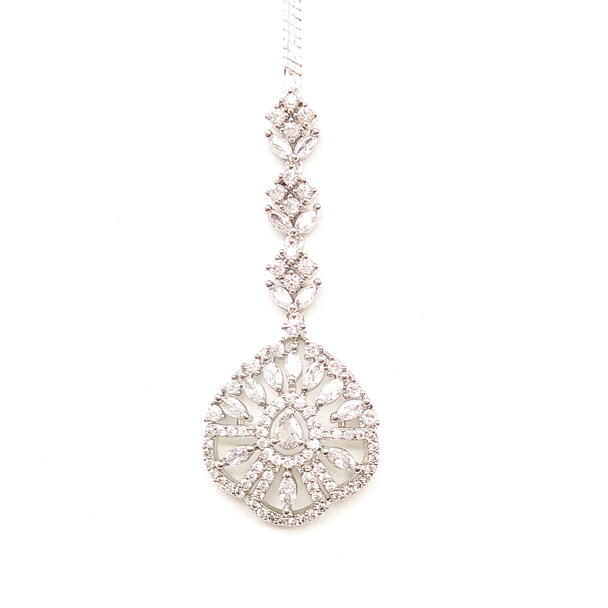 white stone zircon maangtikka